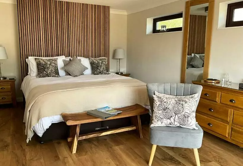 ベッドアンドブレックファースト The Garden Room At Amelia Cottage