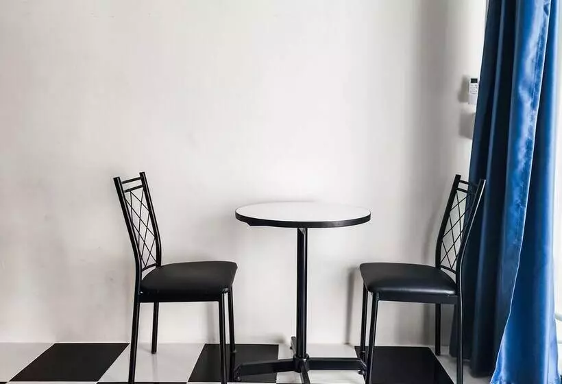 Noir Cafe And Hostel Chinatown Bangkok