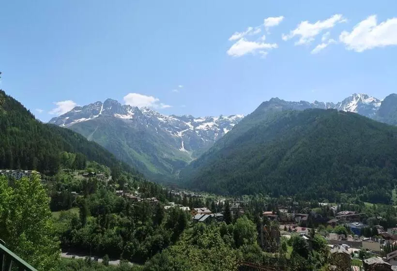 Hotelli Villa Luzzago