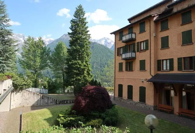 Hotelli Villa Luzzago