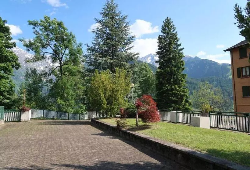 Hotelli Villa Luzzago