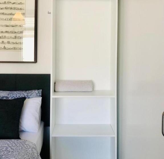 Pensione 18 On Faure