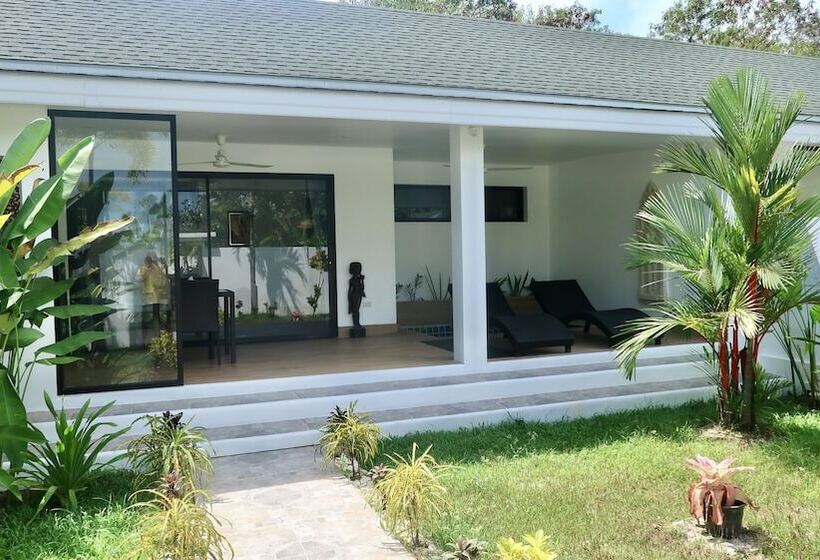 פנסיון Jasmine Village