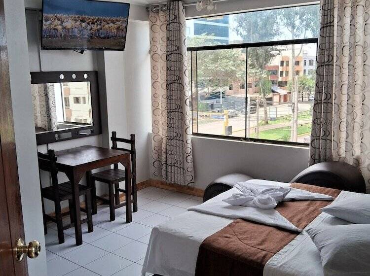 בית מלון כפרי Las Artes Inn