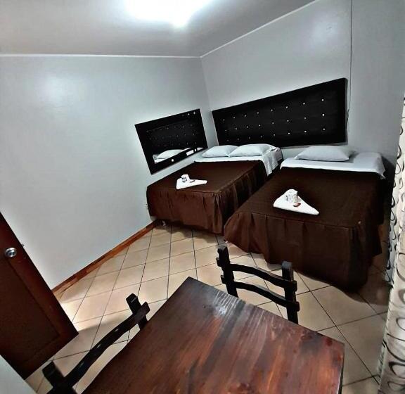 בית מלון כפרי Las Artes Inn