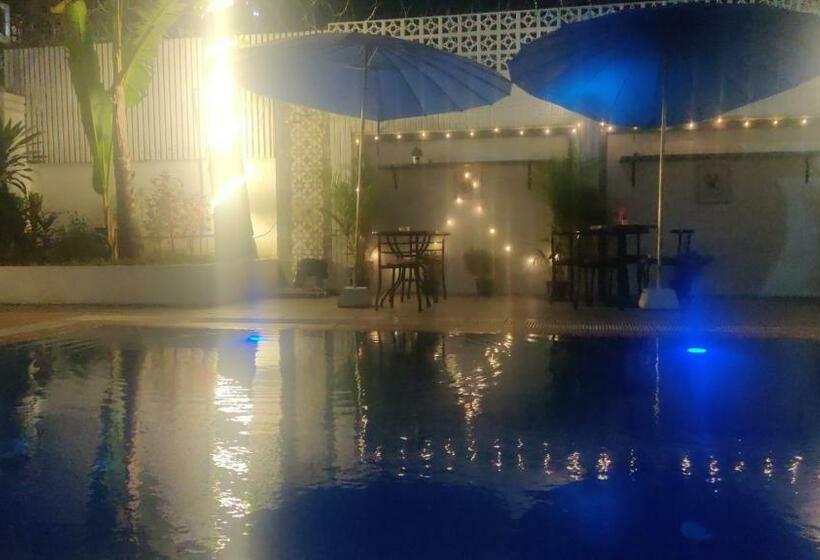 בית מלון כפרי Villa Samnang Boutique