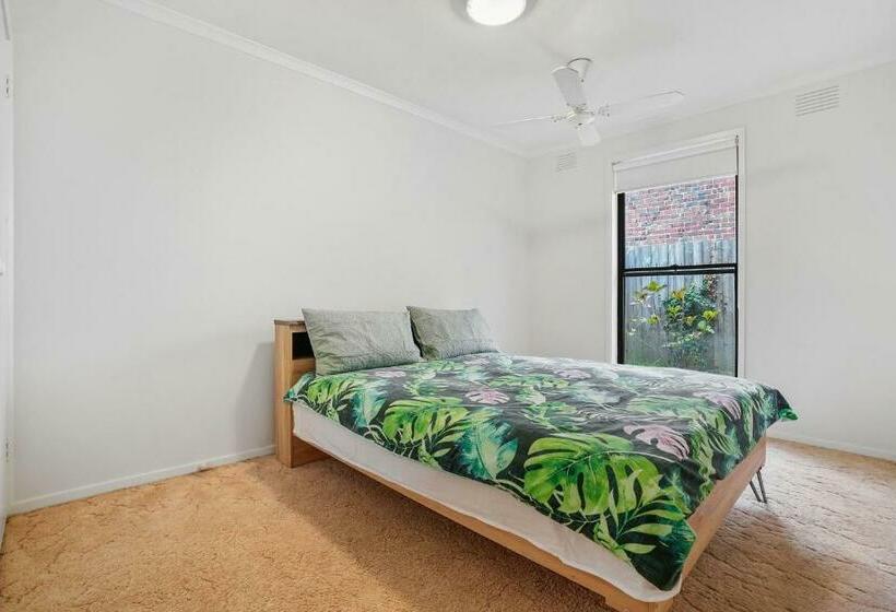 פנסיון Pavilion Paradise