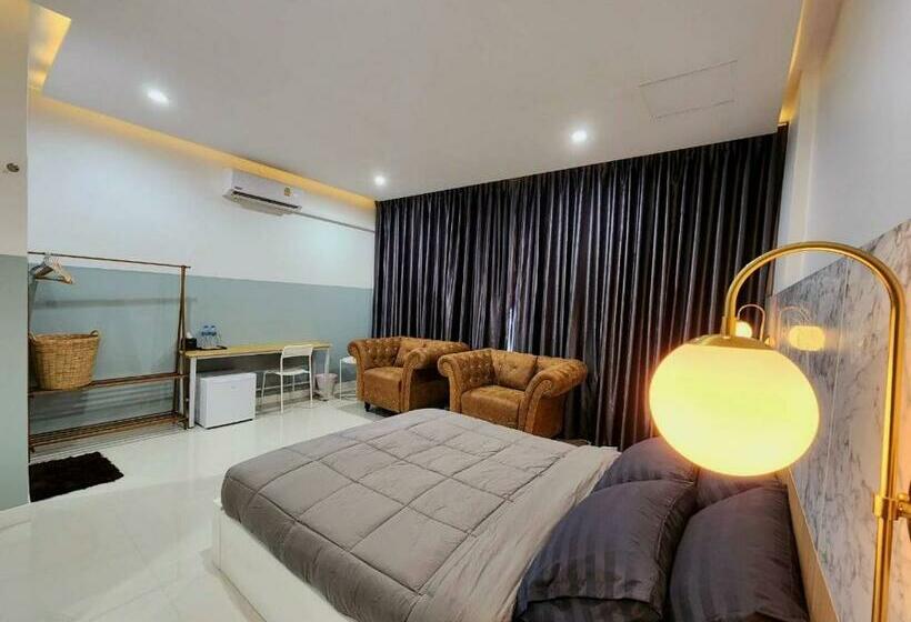 פנסיון Pphouse Boutique House Phuket Town