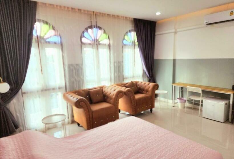 פנסיון Pphouse Boutique House Phuket Town