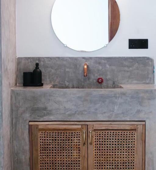 فندق صغير The Well