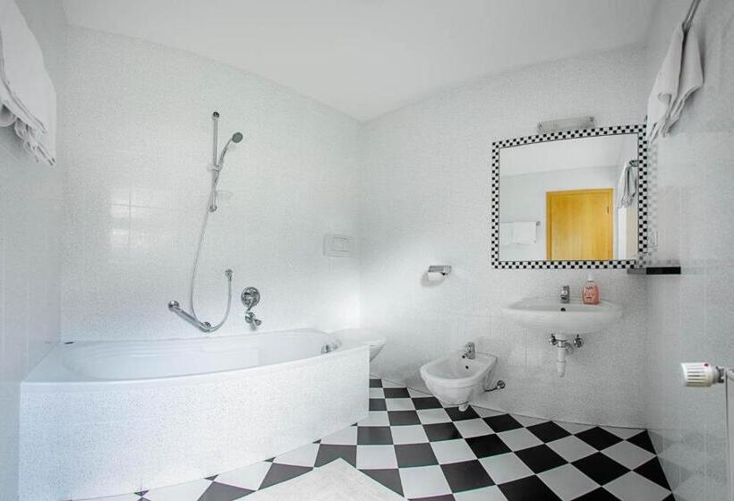 B&b 2000   Panorama Pension