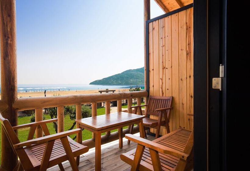 تختخواب و صبحانه Mukha Ormanli