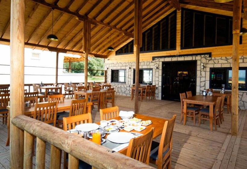 تختخواب و صبحانه Mukha Ormanli