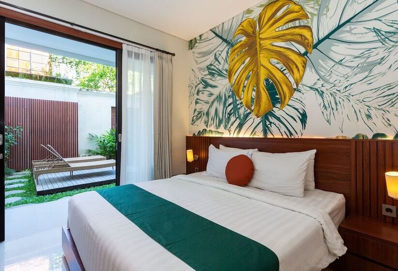 هتل Cove Ransha Stay