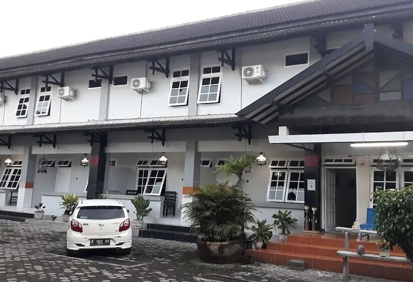 Hotel Merak Indah