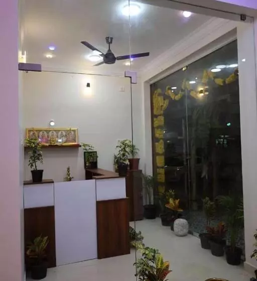 Retkeilymaja Chandrodayam Residency