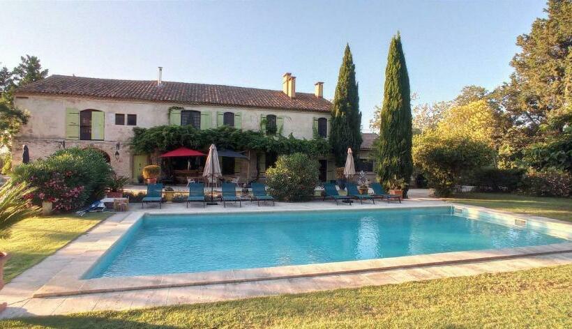 تختخواب و صبحانه Le Mas Neuf 1752