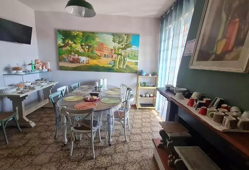 تختخواب و صبحانه Sopra Le Poste