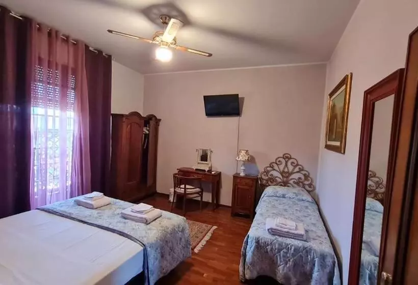 تختخواب و صبحانه Sopra Le Poste