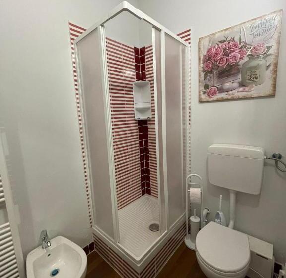 تختخواب و صبحانه Sopra Le Poste