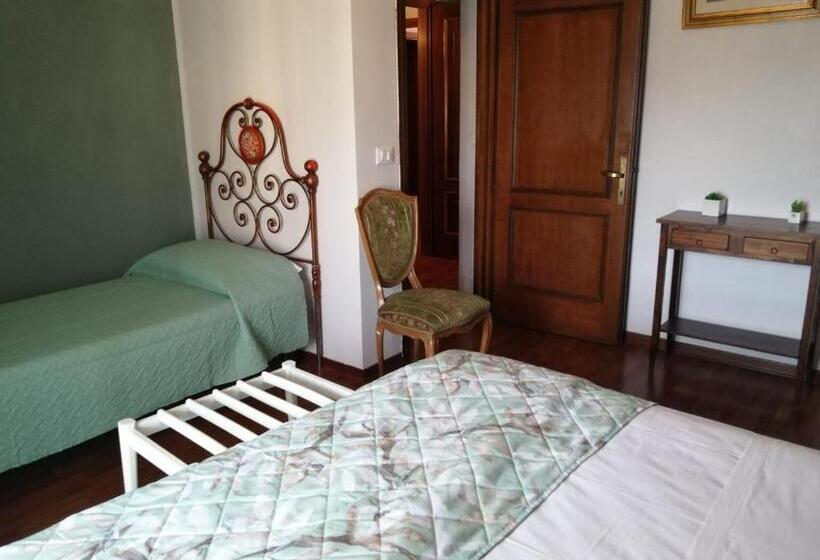 تختخواب و صبحانه Sopra Le Poste