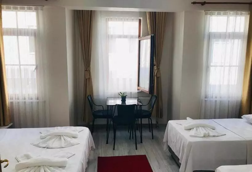 Halil Bey Konağı