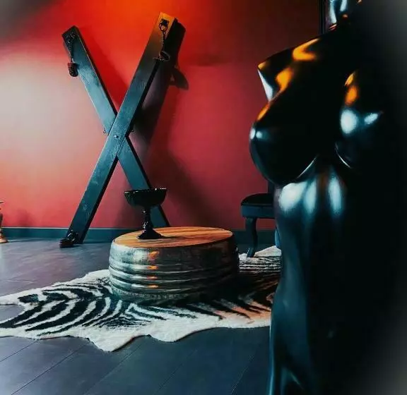 Hotelli Love Room Spa L Impertinente