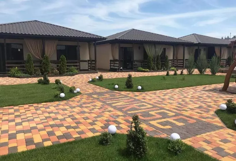 Hotelli Sunrise Cottage