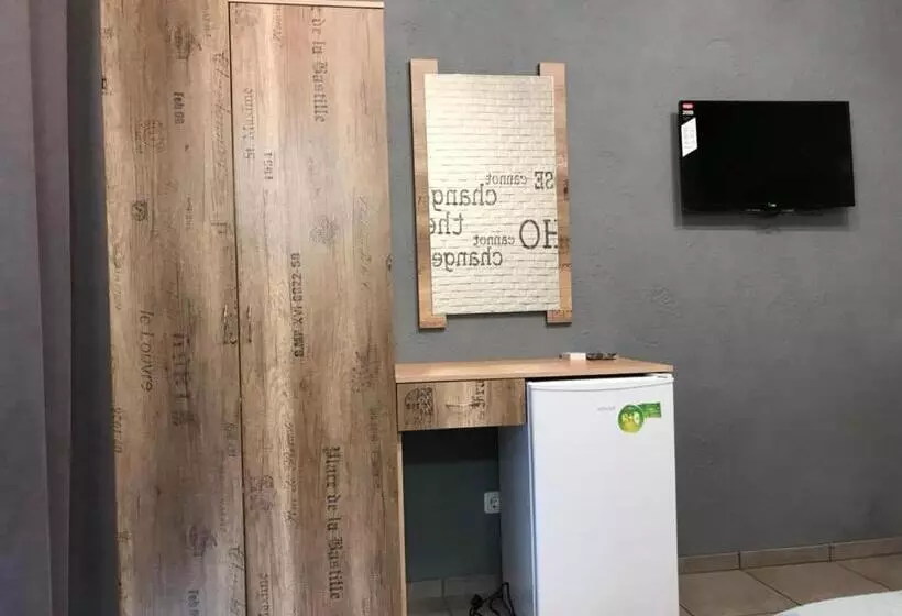 Hotelli Sunrise Cottage