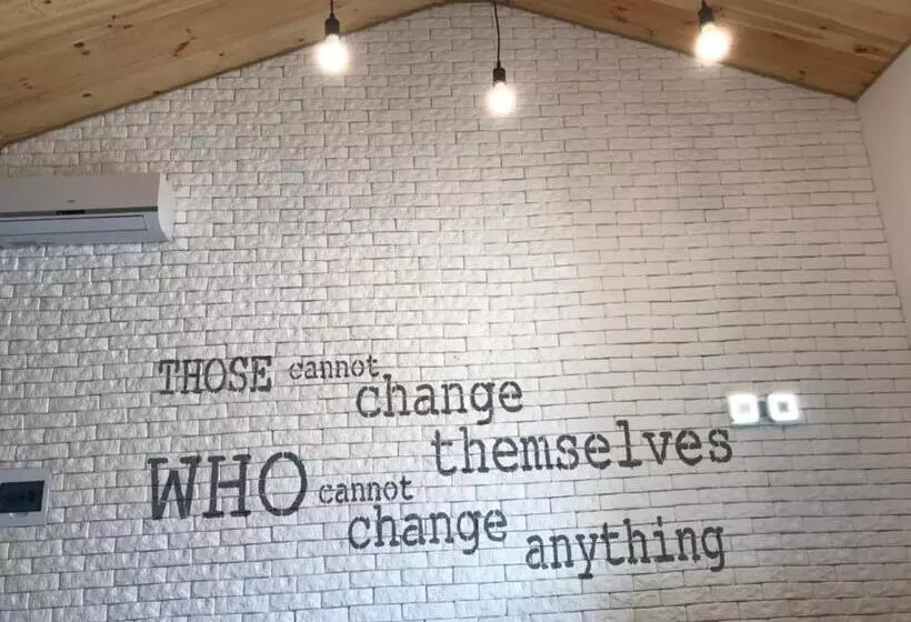 Hotelli Sunrise Cottage