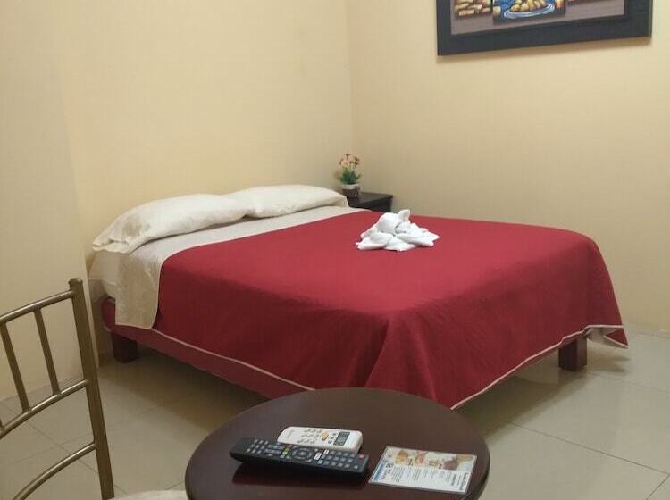 Hotel Vanderkris Chone