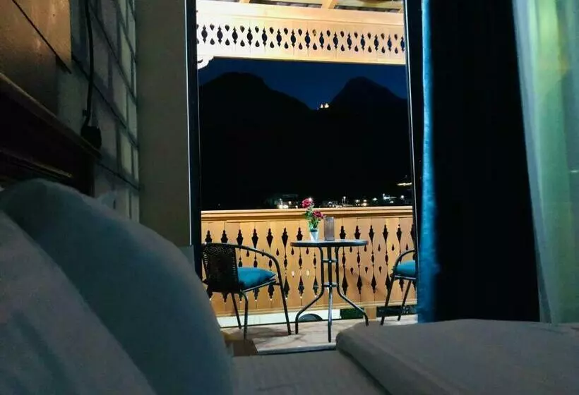 پانسیون Fiten House