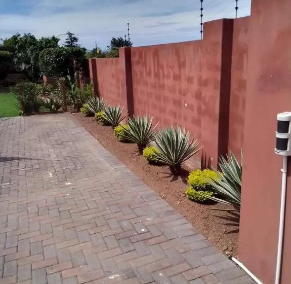 Majatalo Liyoli Guesthouse