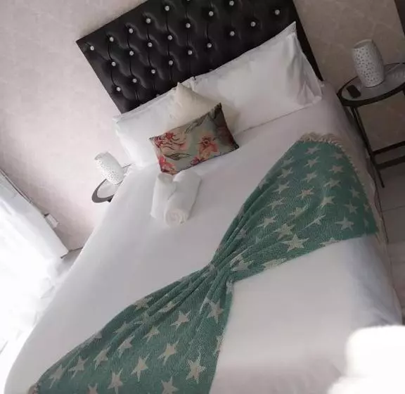 Majatalo Liyoli Guesthouse