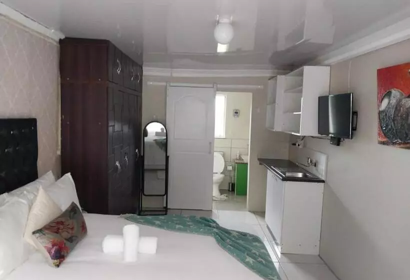 Majatalo Liyoli Guesthouse