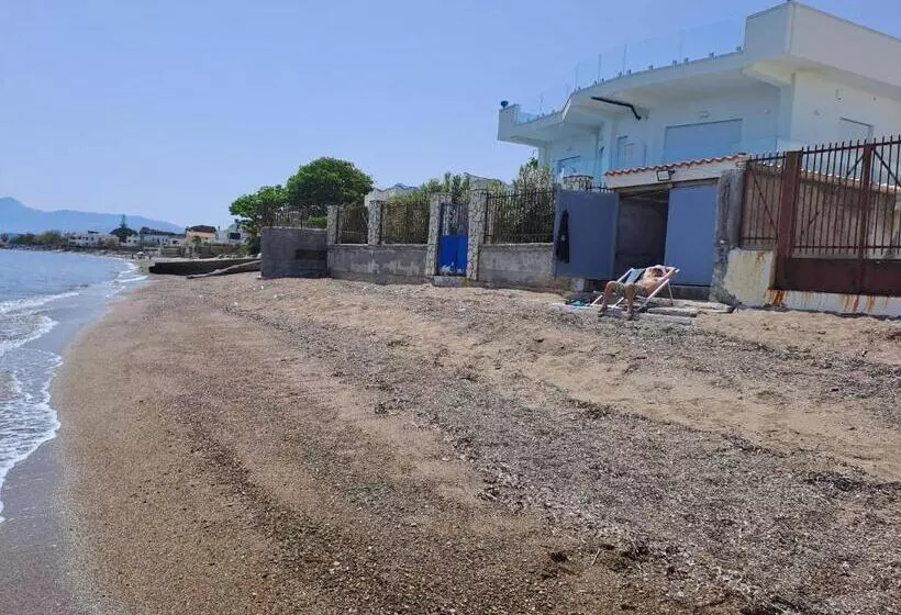 ベッドアンドブレックファースト Blue Life, Sea Luxury Rooms On The Beach Between Palermo And Cefalu