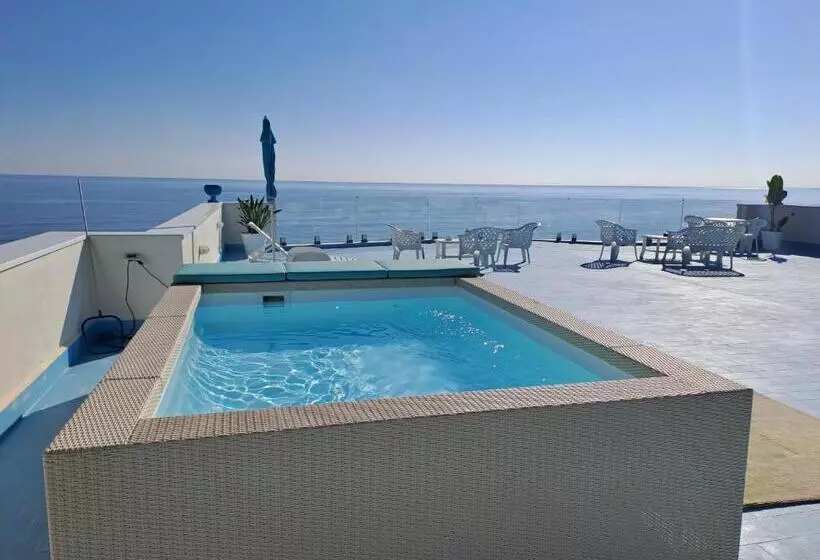 ベッドアンドブレックファースト Blue Life, Sea Luxury Rooms On The Beach Between Palermo And Cefalu