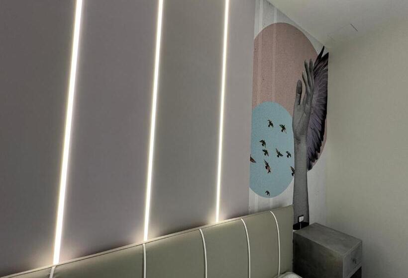 تختخواب و صبحانه La Marina64