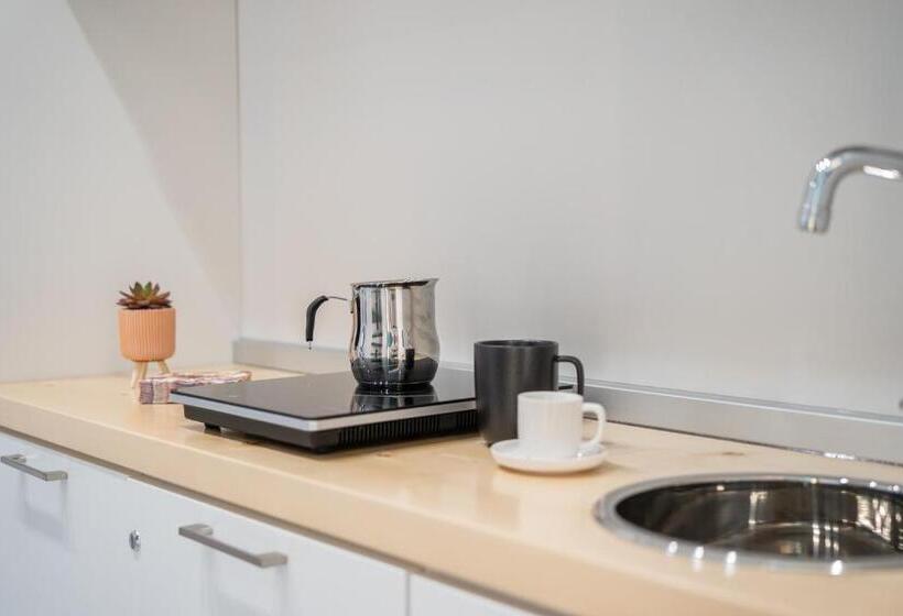 تختخواب و صبحانه La Marina64