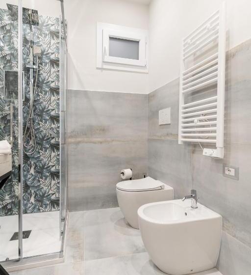 تختخواب و صبحانه La Marina64