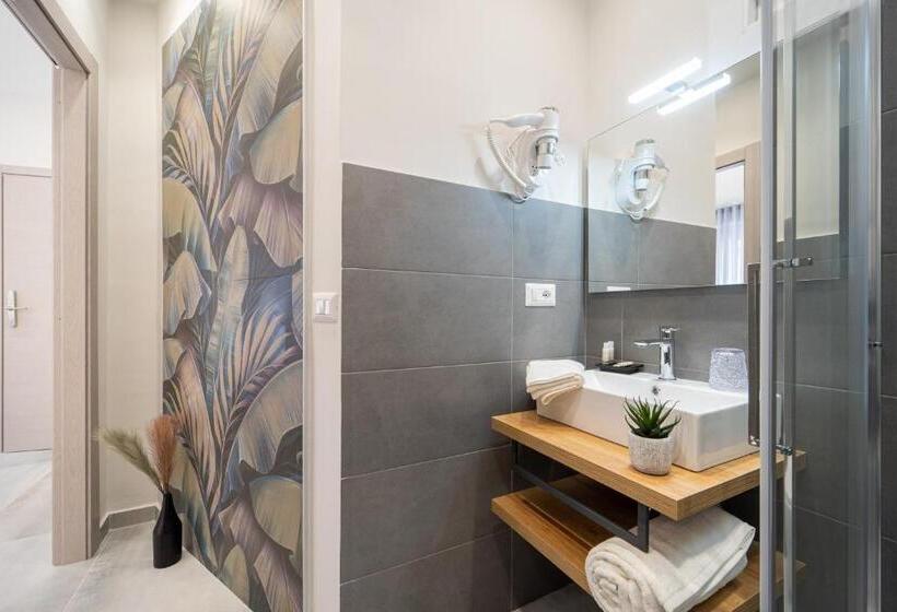 تختخواب و صبحانه La Marina64