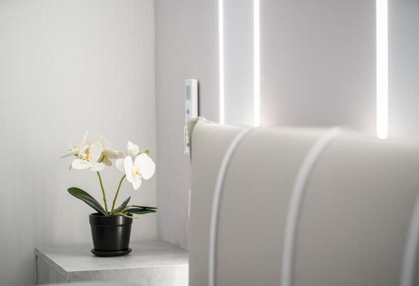 تختخواب و صبحانه La Marina64