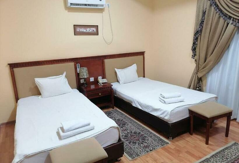 Отель Sarbon Plaza