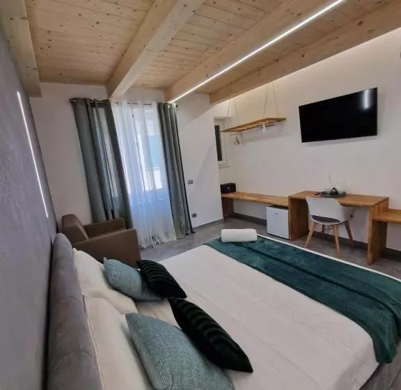 پانسیون Marlas