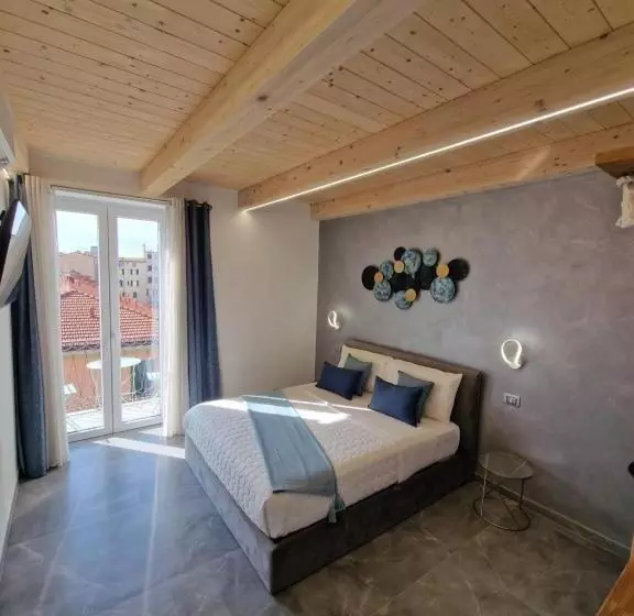 پانسیون Marlas