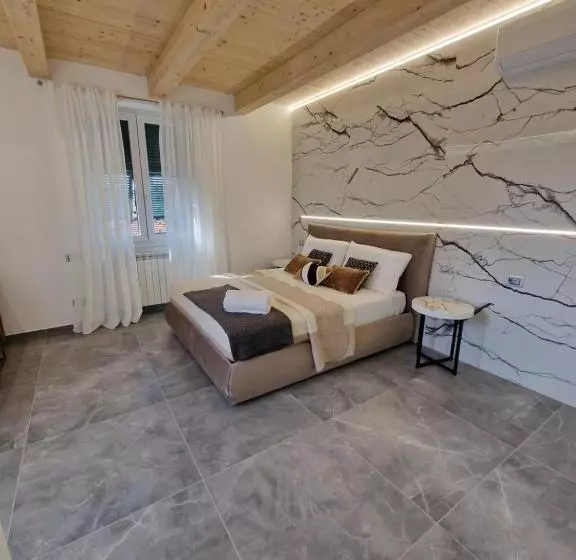 پانسیون Marlas