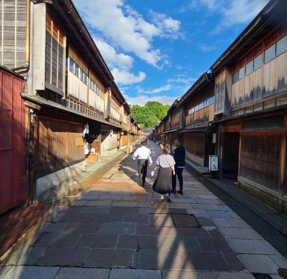 ホテルボンボヤージュ