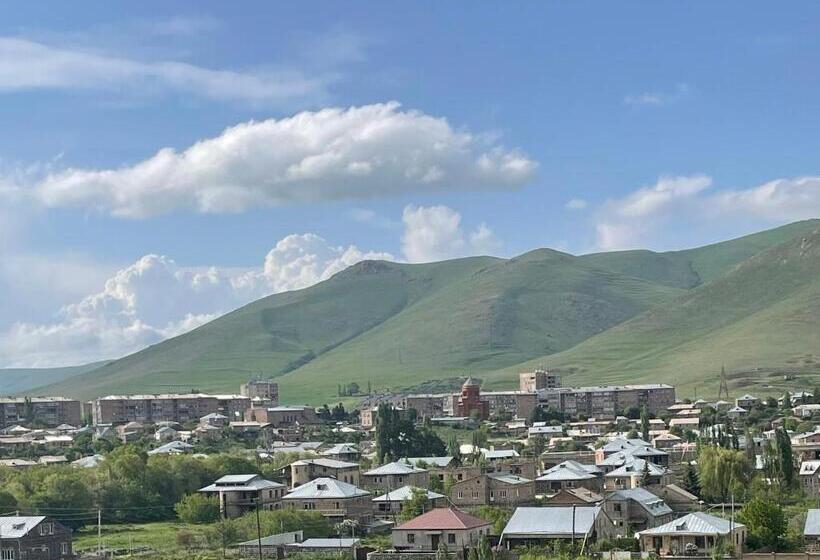 تختخواب و صبحانه Elmar Guesthouse