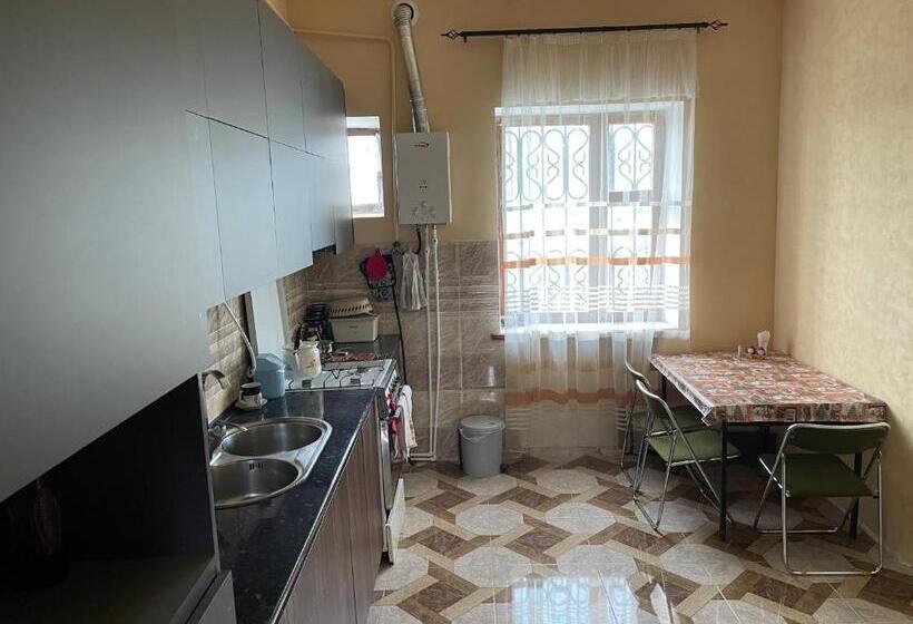 تختخواب و صبحانه Elmar Guesthouse