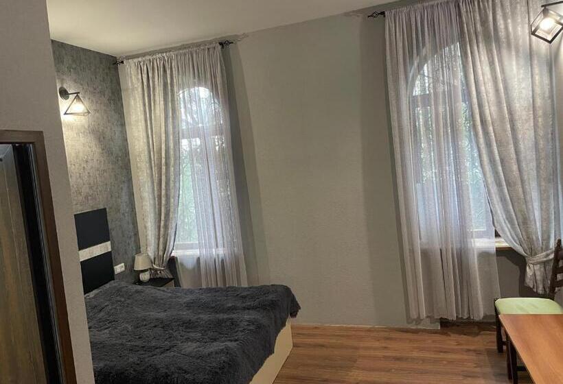 تختخواب و صبحانه Elmar Guesthouse